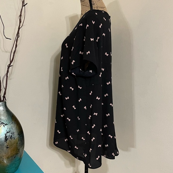 Torrid black bows hi/lo georgette blouse - Picture 15 of 15